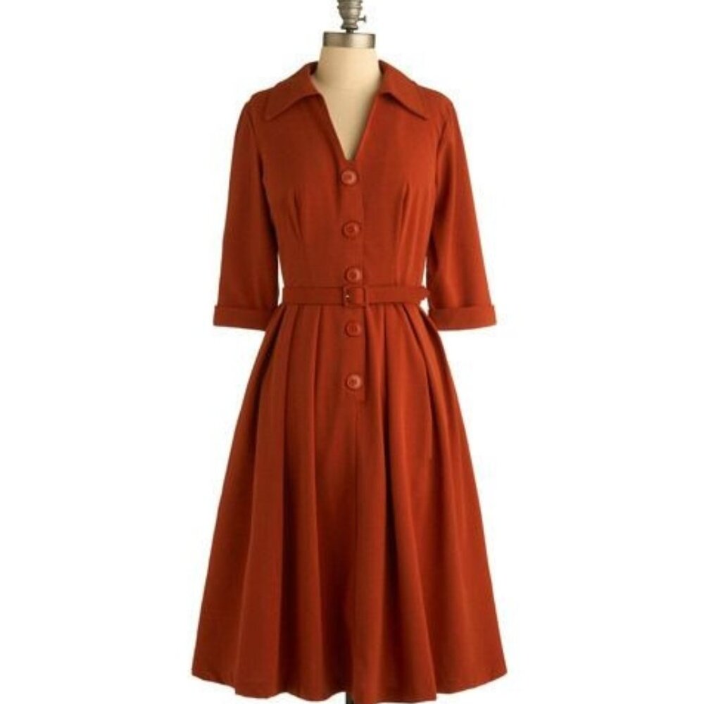 Bettie Page (Tatyana) Rust Queen dress size large.